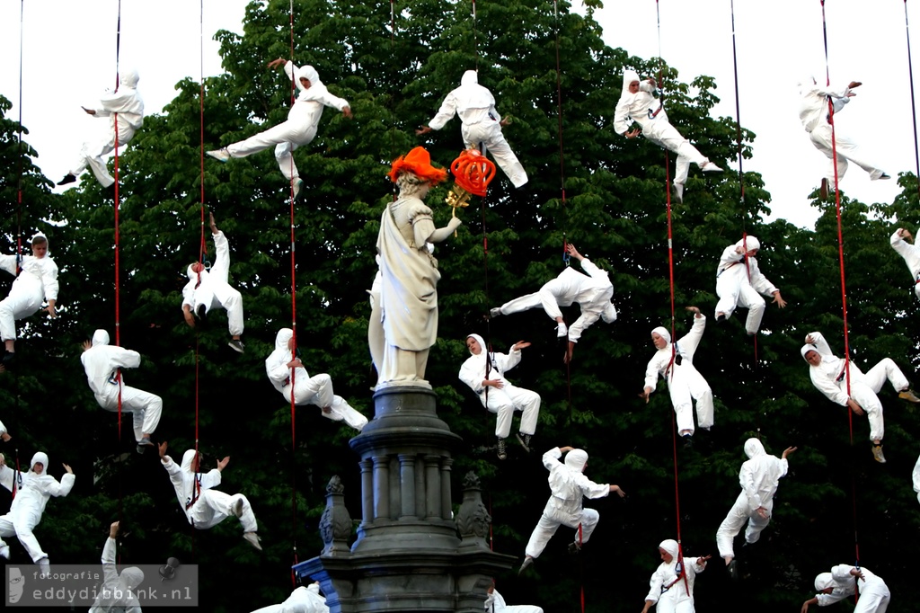 Deventer Op Stelten - 2010-07-10 - DoS La Fura dels Baus en Close-Act 003 - by Eddy Dibbink